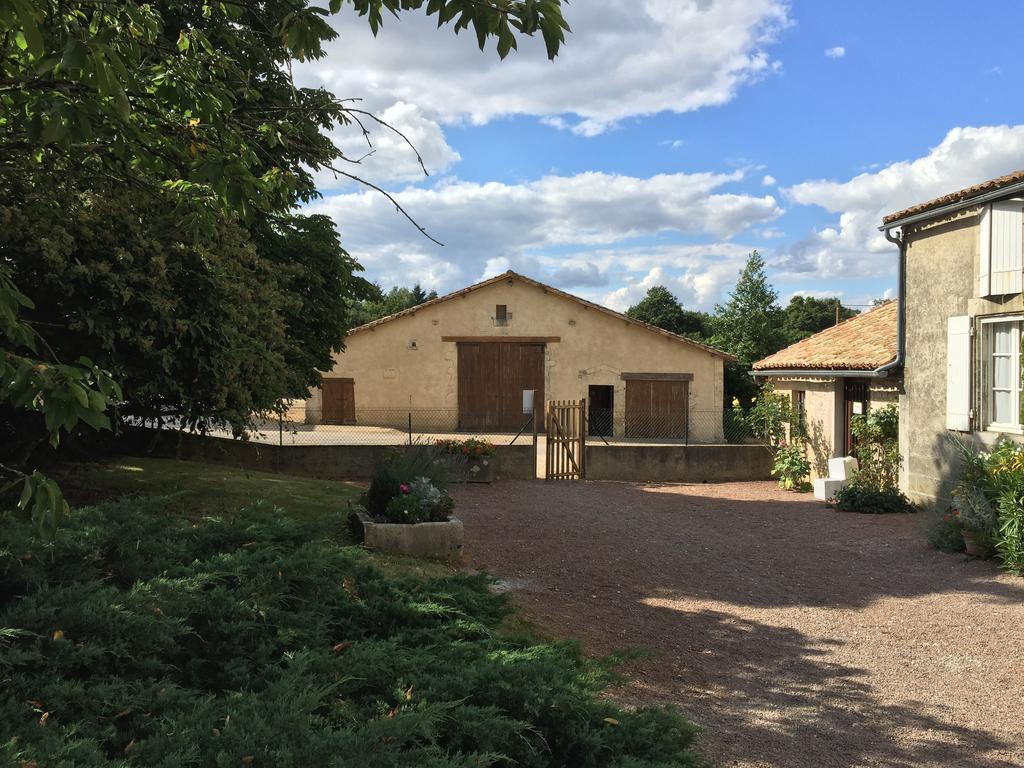 Chambres D'Hotes Du Puy D'Anche Sauzé-Vaussais Eksteriør bilde